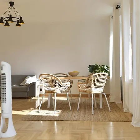 Апартаменты Apartament Palacyk Nad Jeziorem Мронгово