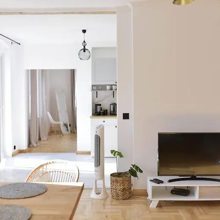 Apartament Palacyk Nad Jeziorem * Мронгово